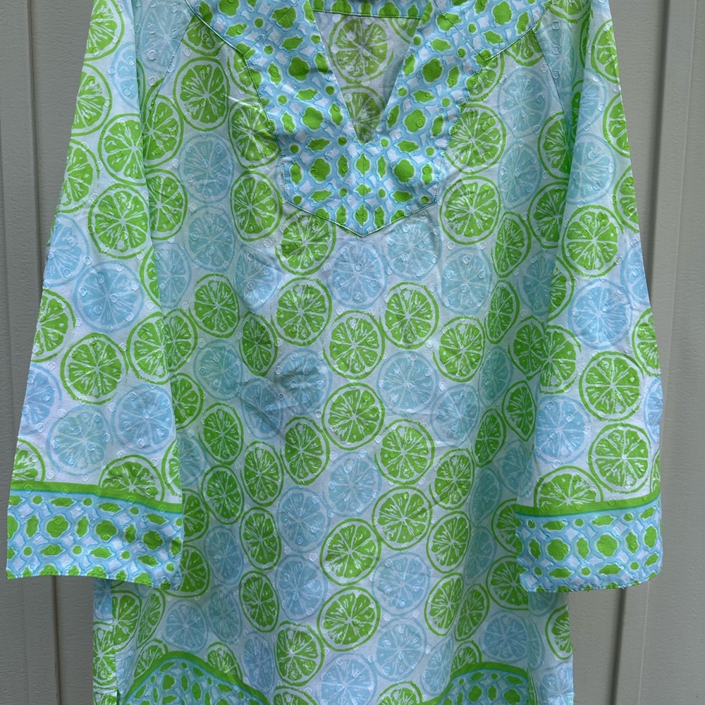 Vineyard Vines Green and Blue Patterned Top